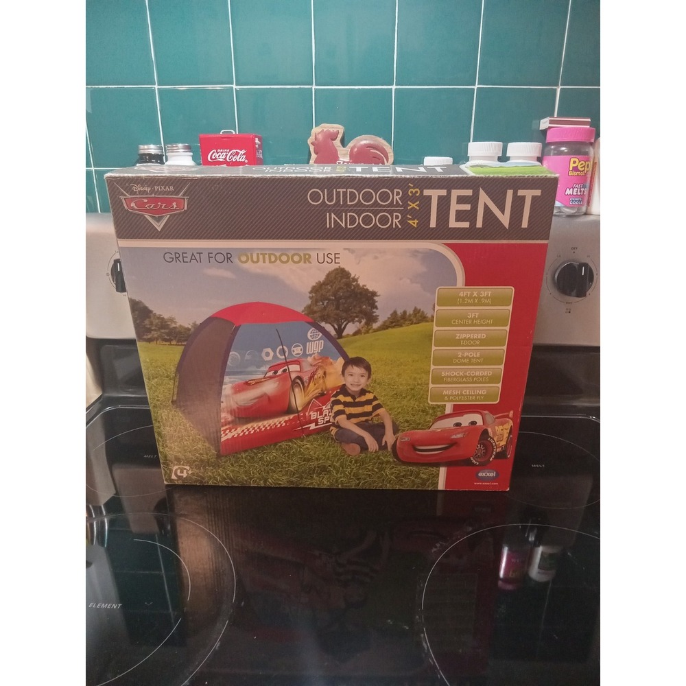 Disney PIXAR Kids Tent CARS Lightening MCQUEEN Indoor OUTDOOR 4x3 Tent 2012